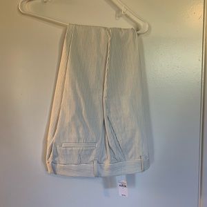White striped skinny ankle pants